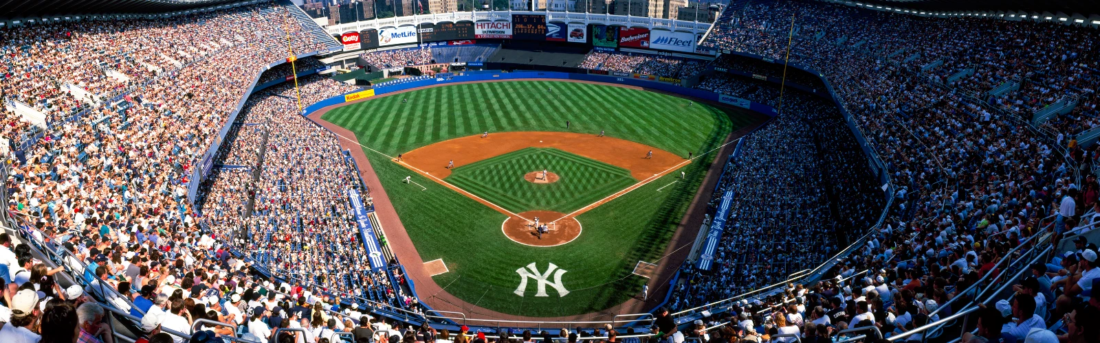 Top 10 Hotels Near Yankee Stadium with Parking Facility: Your Ultimate Guide to a Stress-Free Game Day
