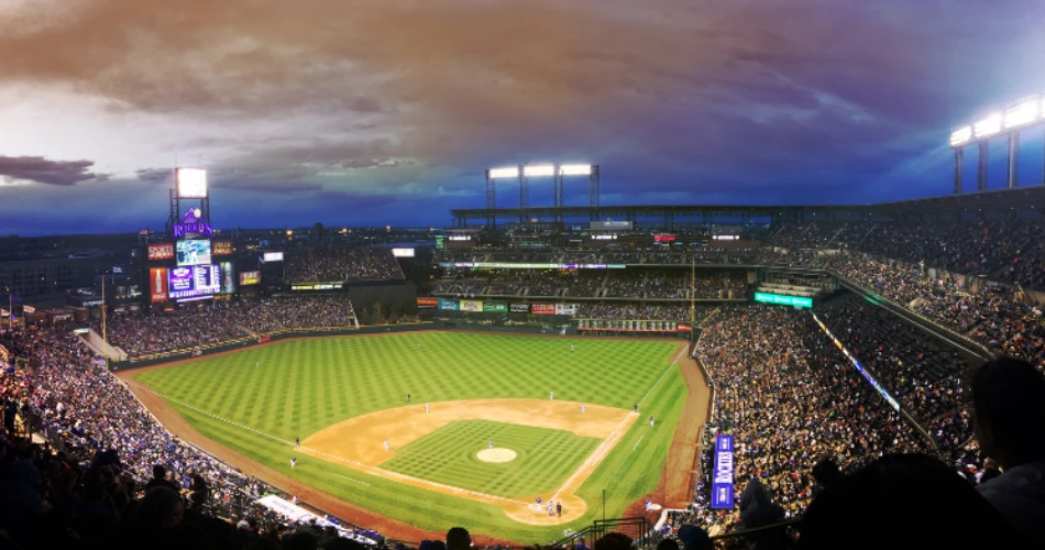 Bronx on a Budget: Wallet-Friendly Hotels Near Yankee Stadium!