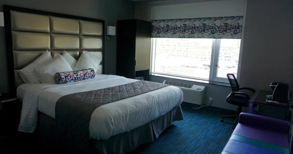 Top Hotels Near Yankee Stadium for a Perfect Stay – Comfort, Convenience & Savings!