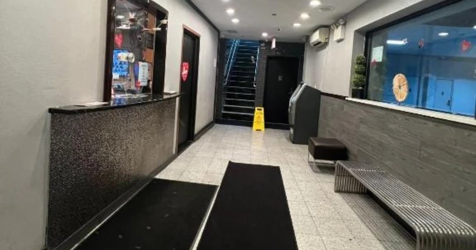 Top Hotels Near Yankee Stadium for a Perfect Stay – Comfort, Convenience & Savings!