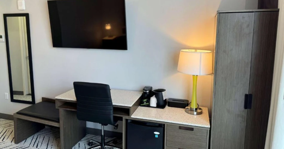 Top 10 Hotels Near Yankee Stadium: Perfect Stays for Baseball Fans