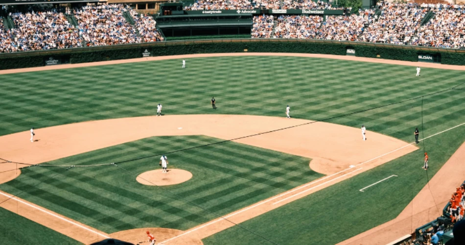 The Ultimate Fan’s Guide: Hotels With Shuttle Service Near Yankee Stadium
