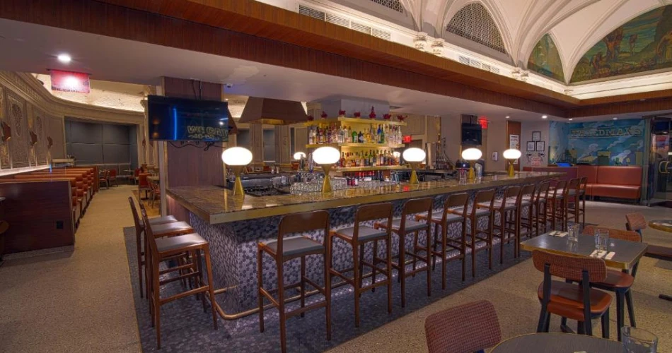 The Ultimate Fan’s Guide: Hotels With Shuttle Service Near Yankee Stadium
