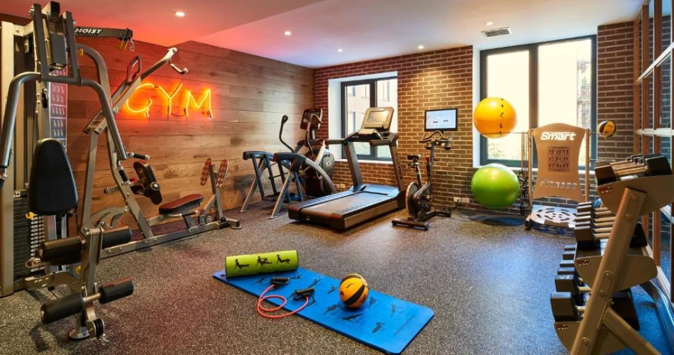 Luxury and Convenience: Upscale Hotels Near Yankee Stadium