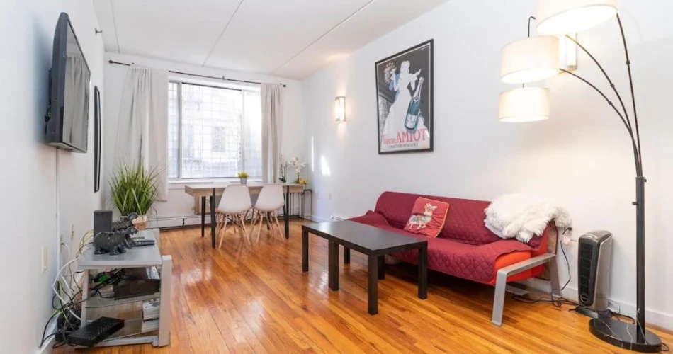 Hit a HomeRun with These Hotels Near Yankee Stadium Offering Free Parking
